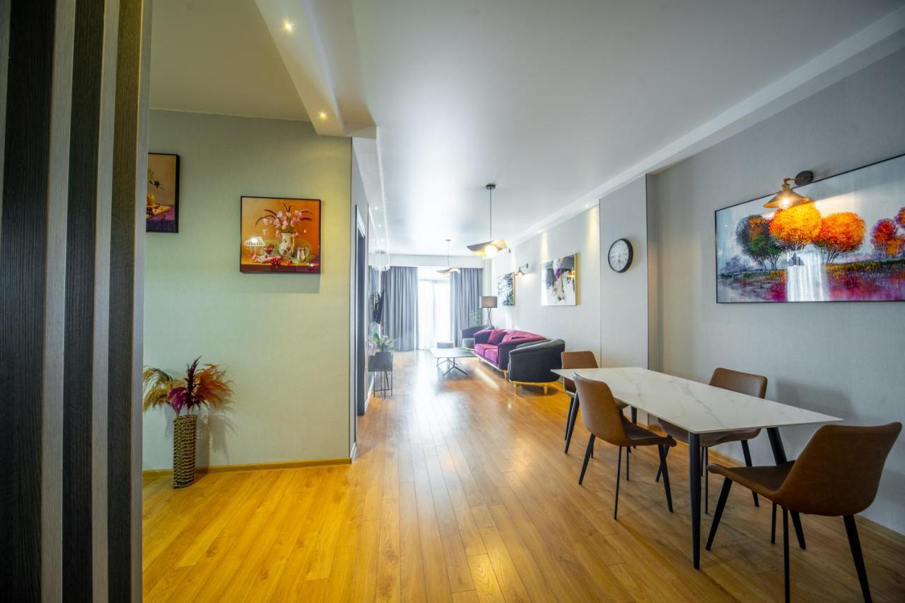 Gori Apartments Bagian luar foto