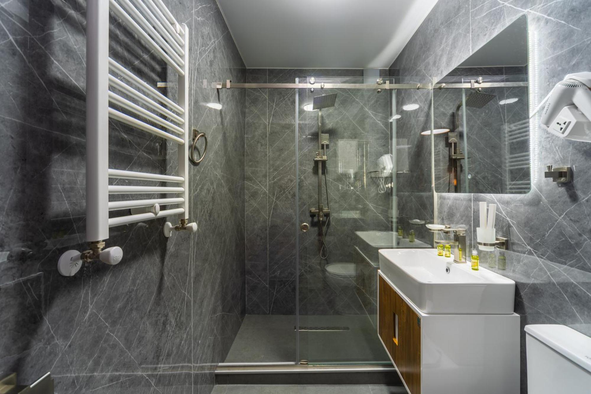Gori Apartments Bagian luar foto